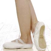 Kód: 36912  Piskótatalpas gyermek balett gyakorló cipő 24-30-as méretben Grishko 03006 model. - WHITE (fehr)
